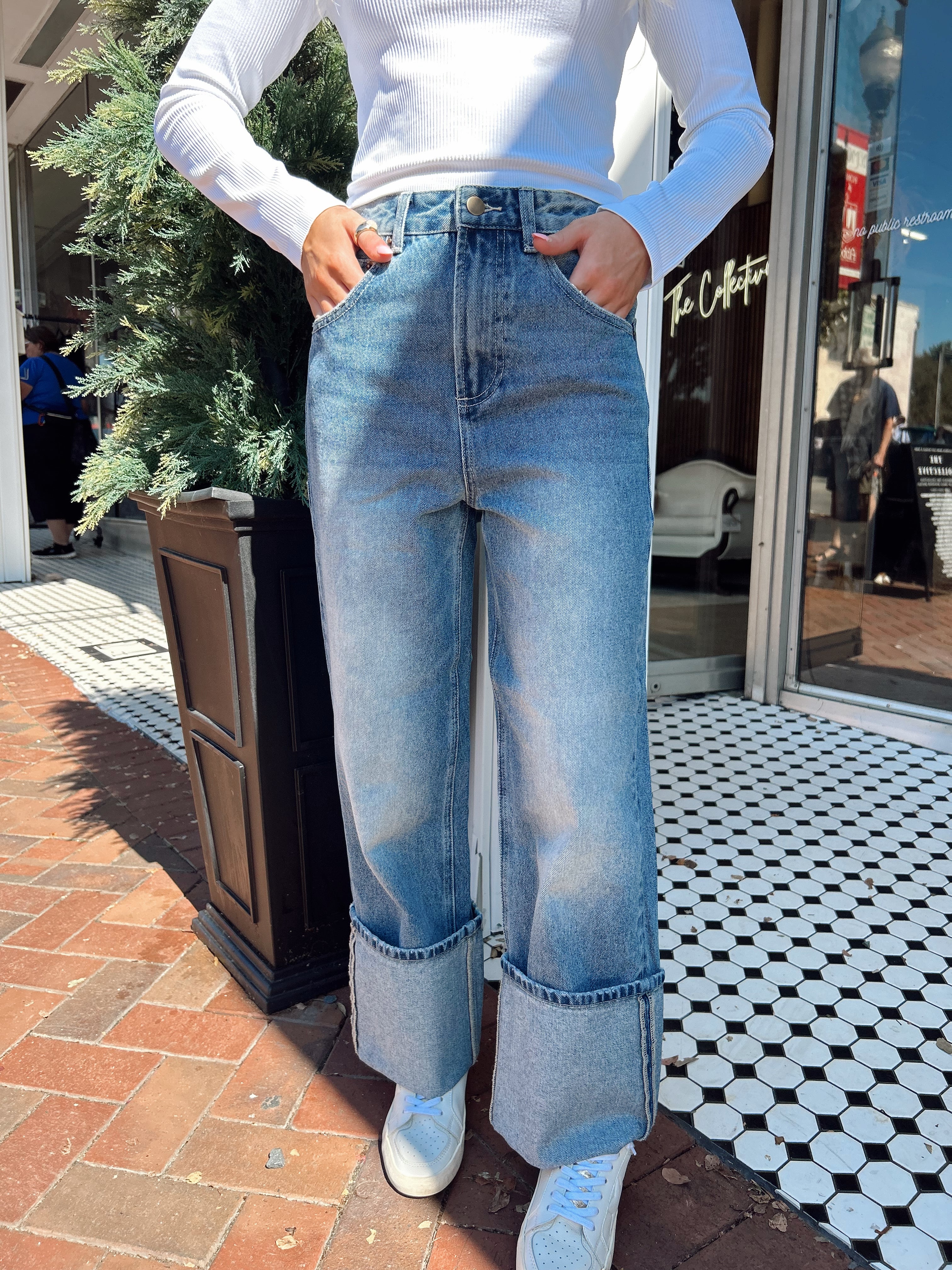 Khloe Jeans- Lightwash
