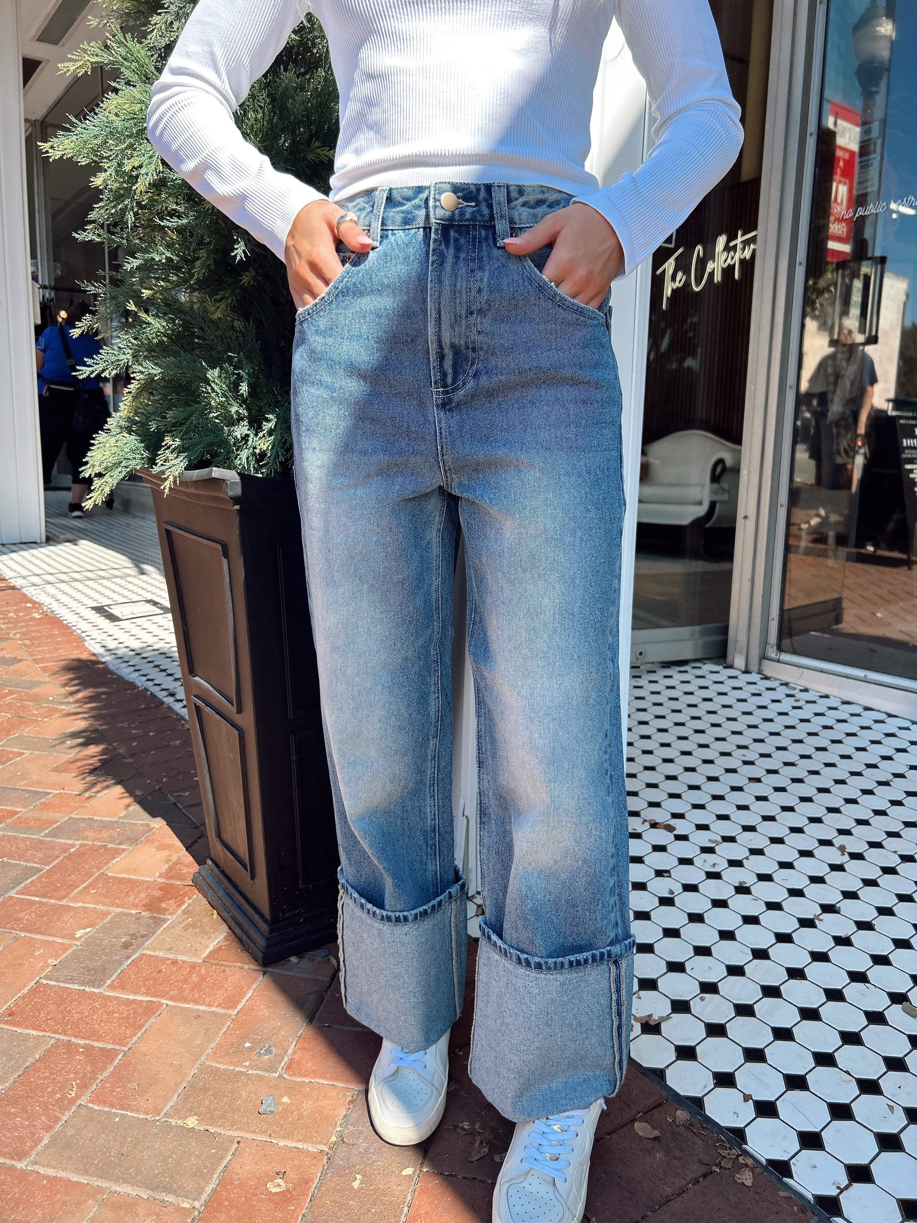 Khloe Jeans- Lightwash