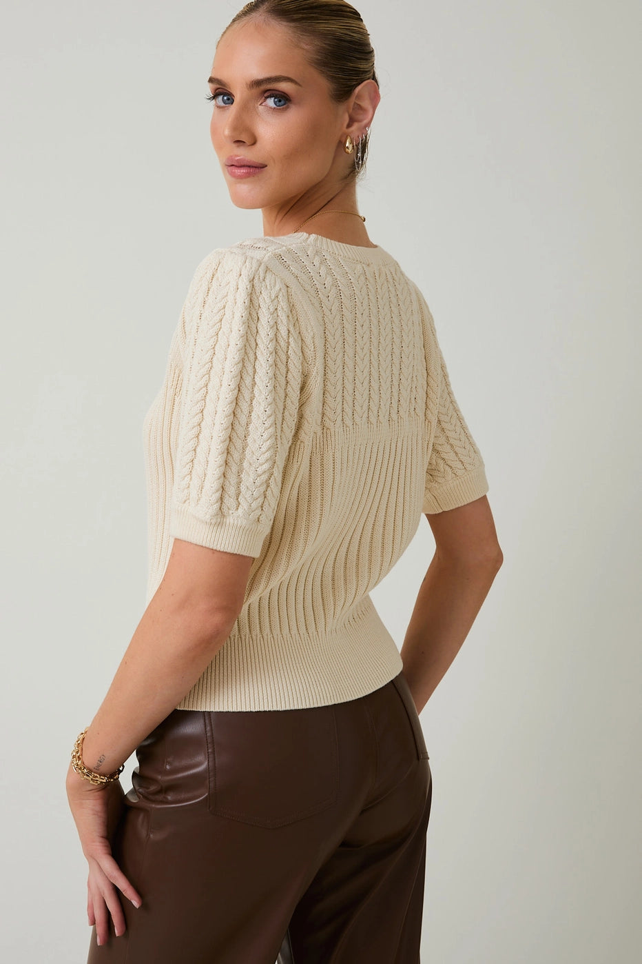 Round Neck Puff Cable Sweater